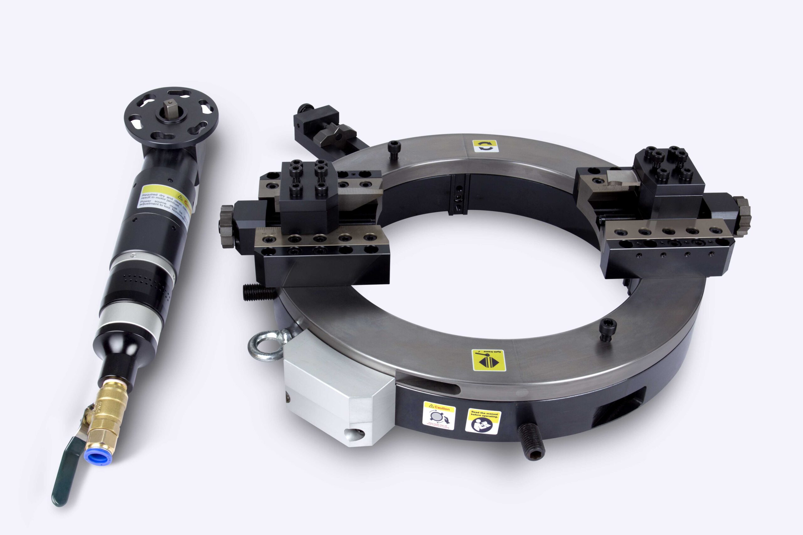 Split-Frame Clamshell pipe cutter with Air Caddy—compact, lightweight design that separates into two halves for easy mounting around pipe OD. Ideal for precision cutting on pipes up to 60 inches in diameter.