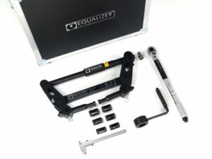 SG11TM with short collet Kits- Mechanical Spacer and Valve Removal Tool Kit designed to seperate flanged joints with large spacer or butterfly valves